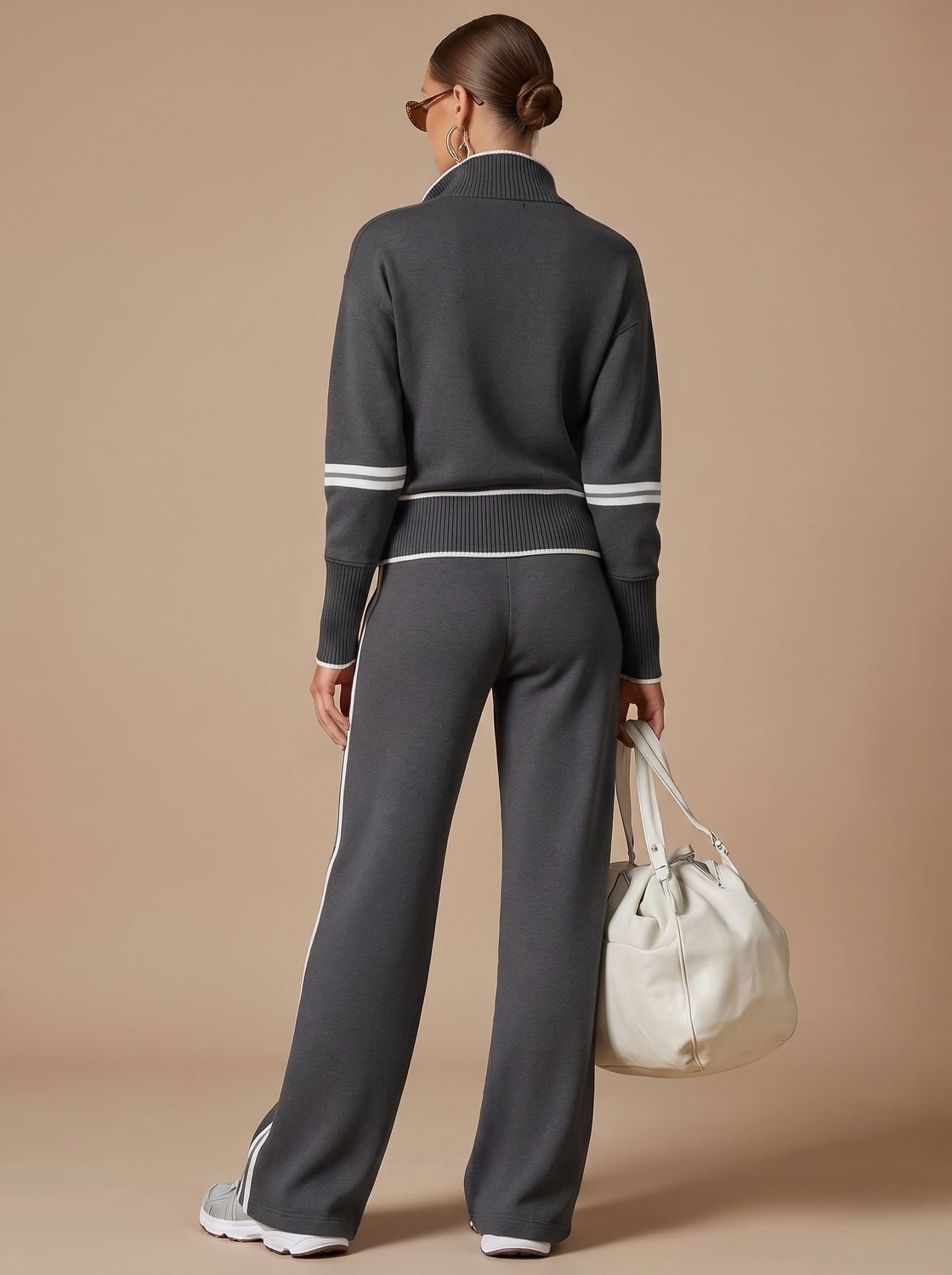 Damski dwuczęściowy komplet loungewear z bluzą na krótki zamek i spodniami z szerokimi nogawkami