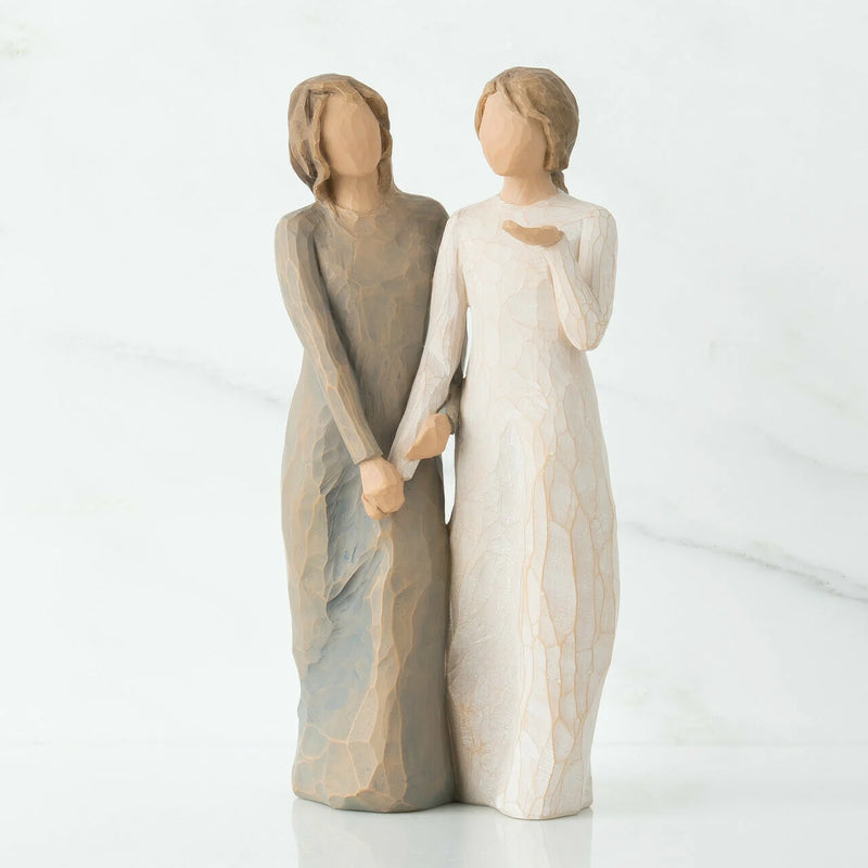 Glevato | Sisters Figurine Made of Resin