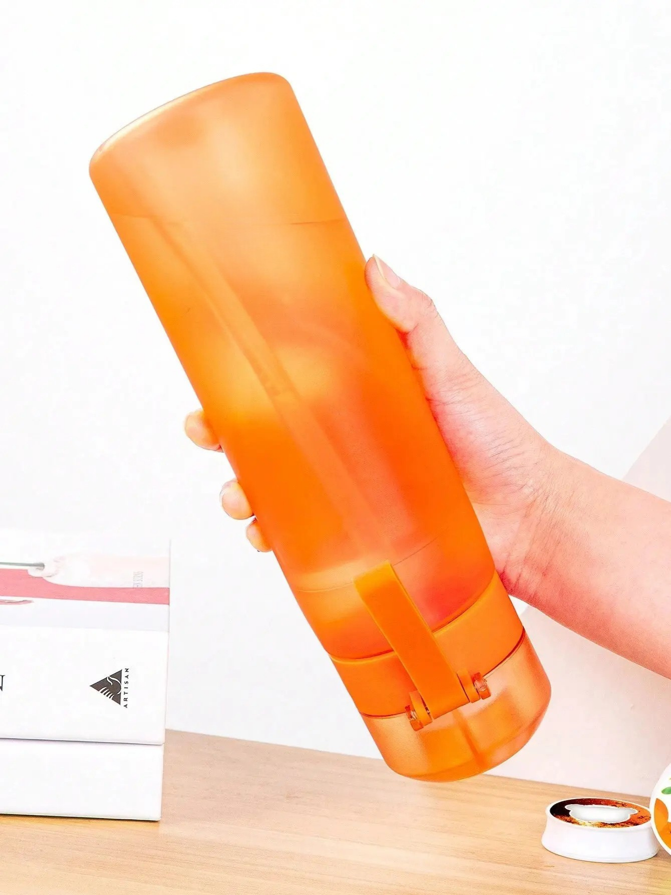 Air Up Original Water Bottle with Random Flavored Tastes - Image 1