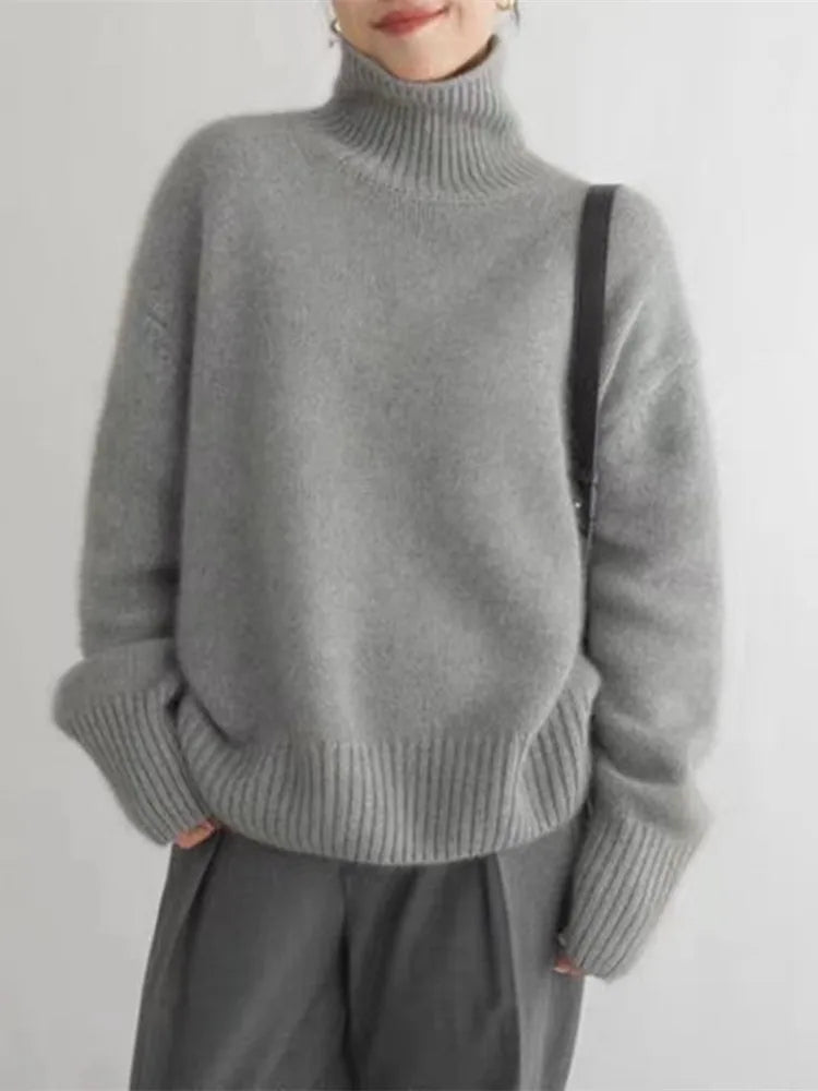 Chic and Cozy Linen Turtleneck Jumper for Winter