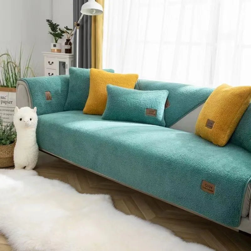 COUCHCLOUD – Plush Sofa Cover Made of Polyester Fiber for Warmth and Protection