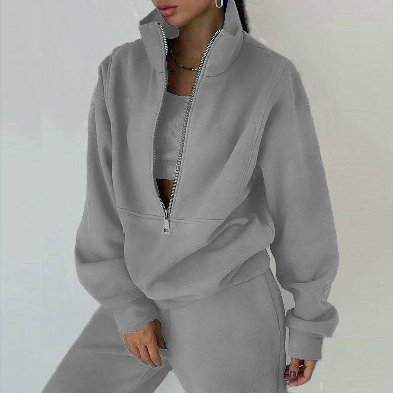 Damski dres z krótką bluzą rozpinaną pod szyją i spodniami dresowymi, ze stójką, o kroju oversize, z miękkiej dzianiny French terry