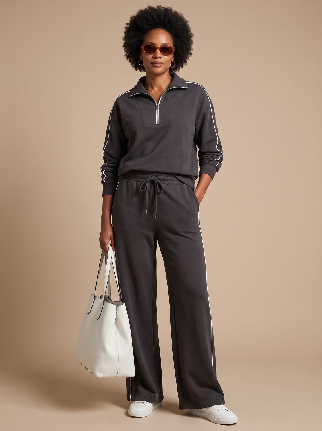 Damski dwuczęściowy komplet loungewear z bluzą na krótki zamek i spodniami z szerokimi nogawkami