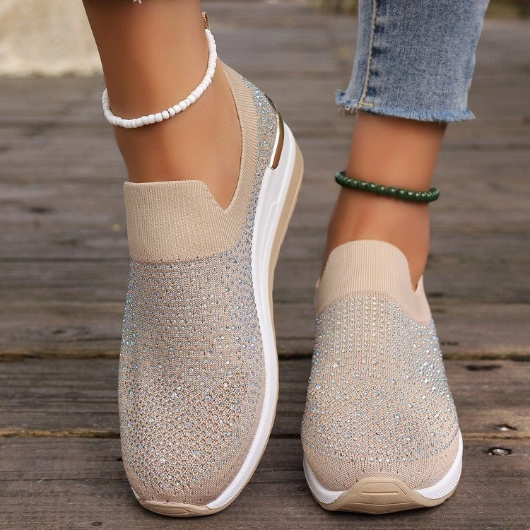 Damskie dzianinowe sneakersy slip-on z błyszczącym zdobieniem z cyrkonii, elastyczną wstawką i amortyzującą podeszwą na platformie