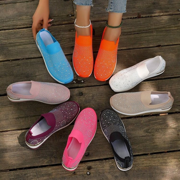 Damskie dzianinowe sneakersy slip-on z błyszczącym zdobieniem z cyrkonii, elastyczną wstawką i amortyzującą podeszwą na platformie