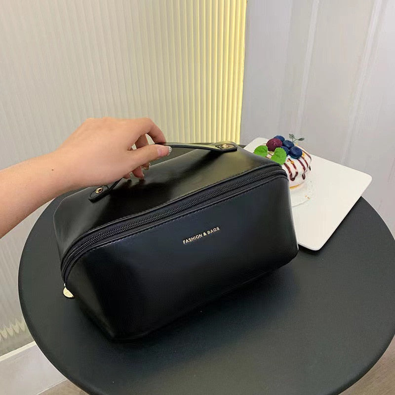 Deluxe Beauty Case | The largest and most user-friendly Beauty Case!