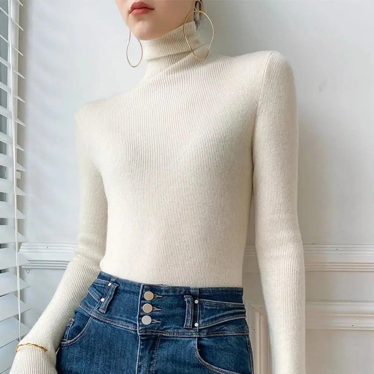 Dopasowany kaszmirowy golf damski