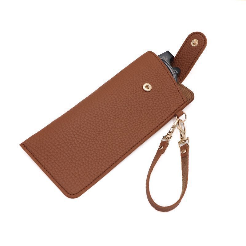 Eleganckie skórzane etui na okulary