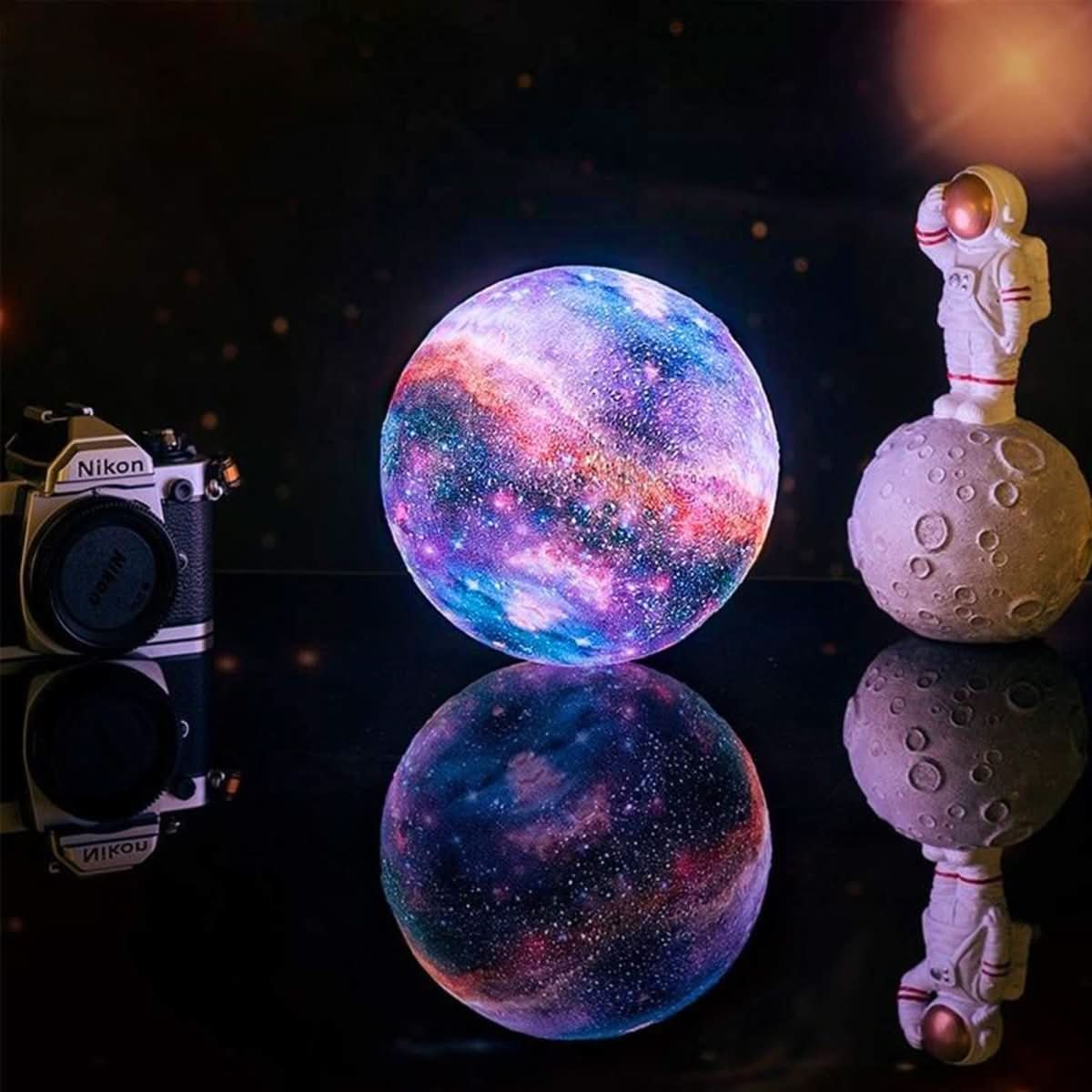 GALAXY MOONLAMP - 3D moon lamp with 16 colors & wooden stand