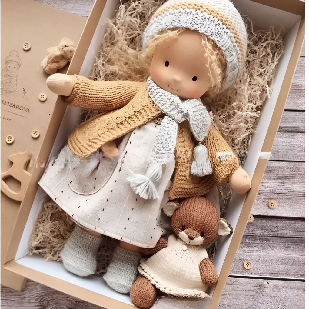 Glevato | Children's Waldorf Cloth Doll with Simple Face
