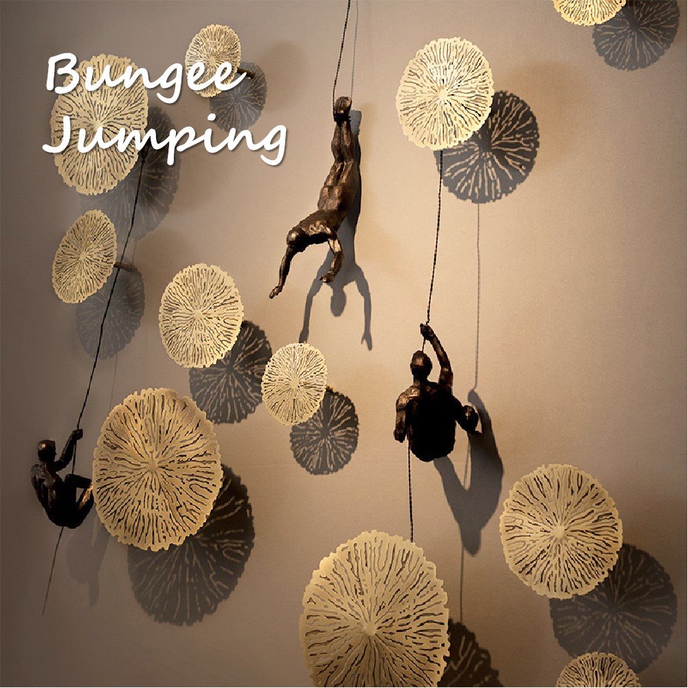 Glevato | Climber Sculpture