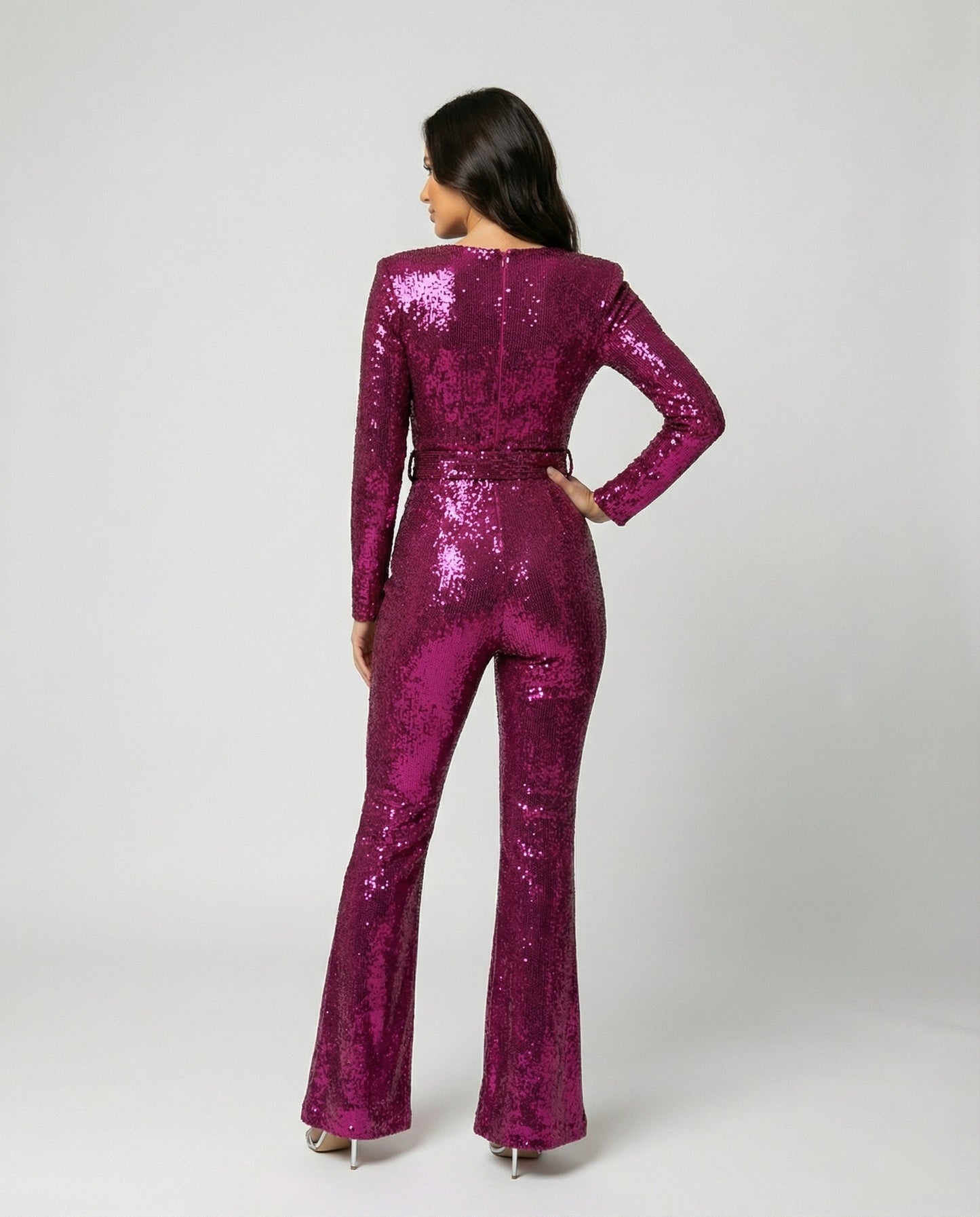 Glevato - Elegant Sequin Jumpsuit with Long Sleeves and Figure-Hugging Fit