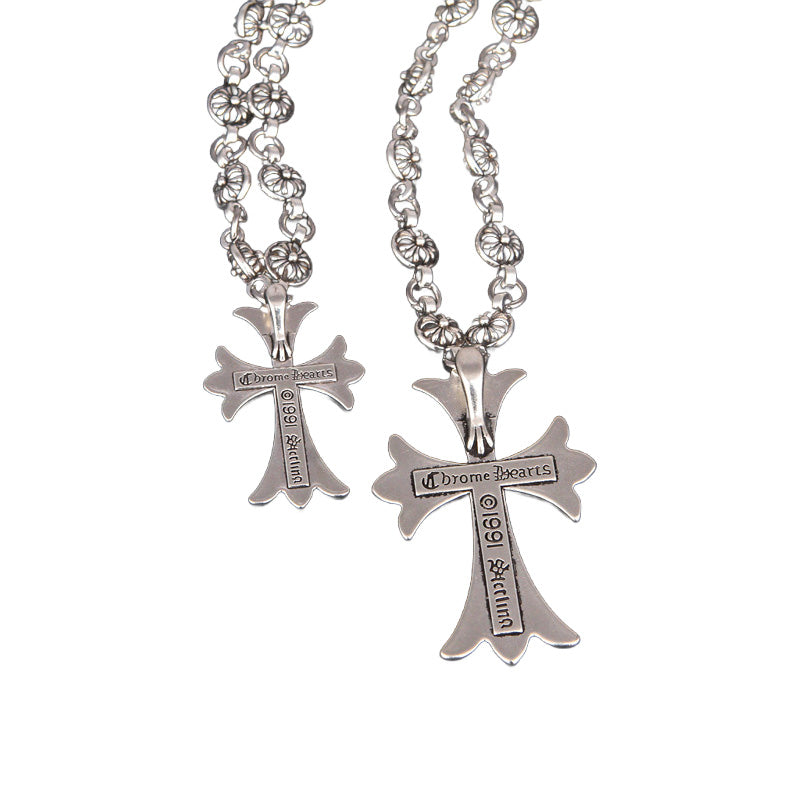 Glevato | Gothic Cross Pendant Necklace