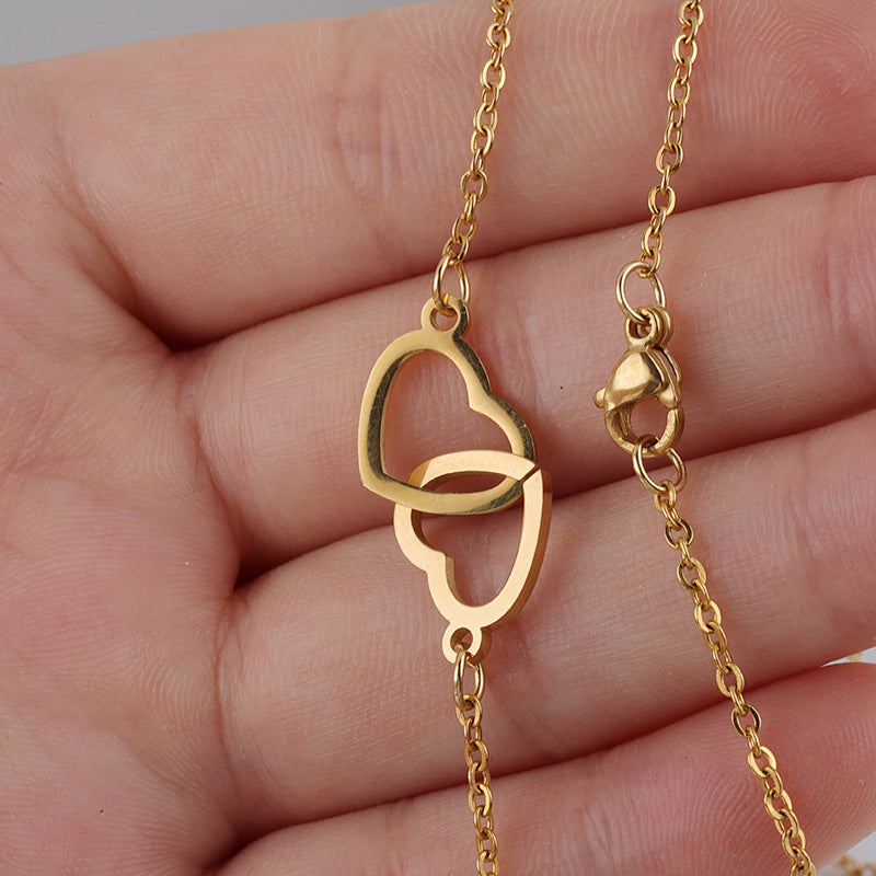 Glevato | Heart Necklace with Rotating Rose Gift Box