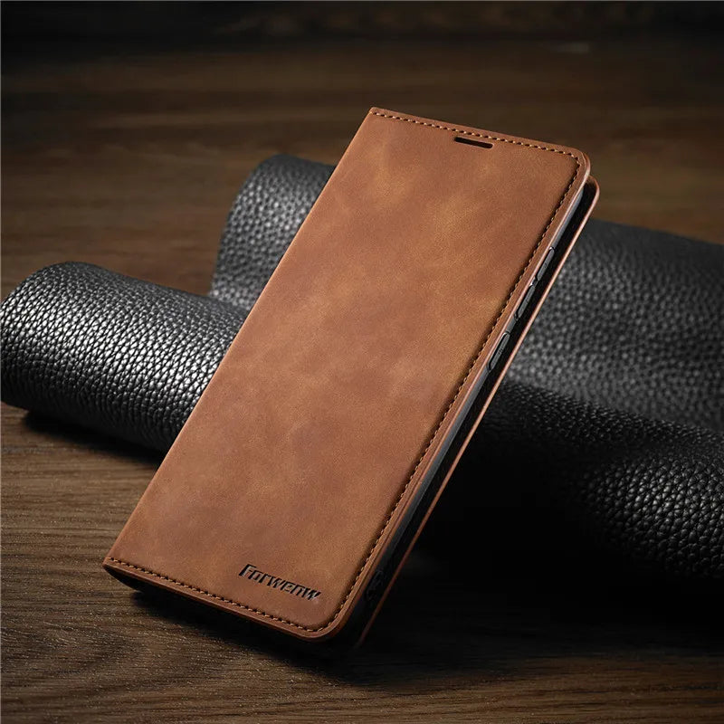Glevato | iPhone Case: Magnetic Leather Pouch for Stylish Protection