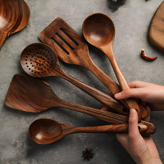 Glevato Kitchen Utensils Set in Natural Wood
