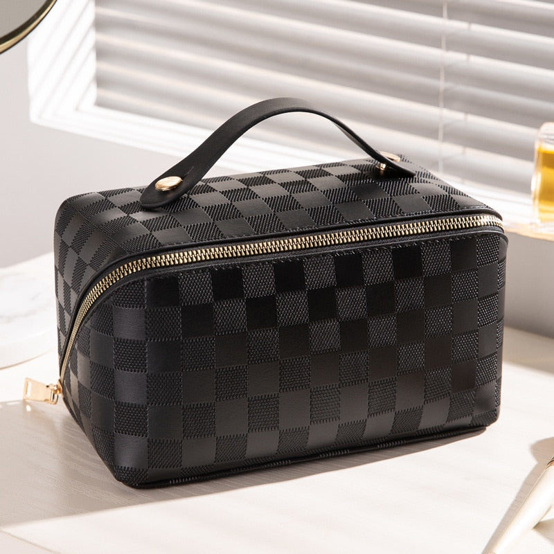 Glevato | Luxurious Checkered Makeup Cosmetic Bag