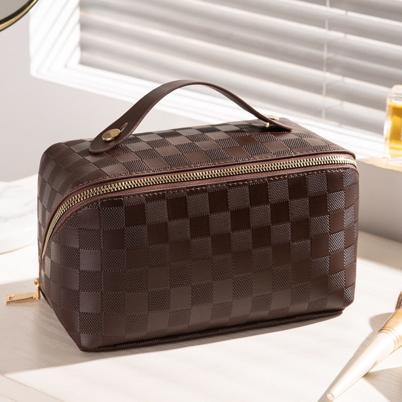 Glevato | Luxurious Checkered Makeup Cosmetic Bag