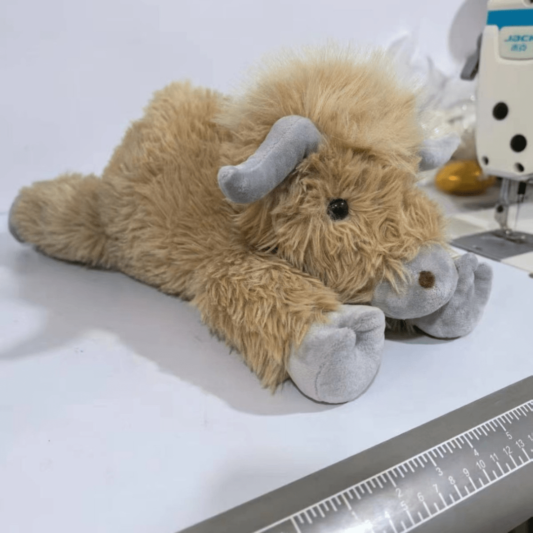 Glevato | MOOLETTE – Lovable Highland Cow Plush with Cozy, Huggable Design