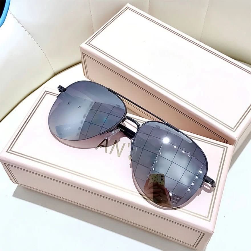 Glevato | Pilot sunglasses with color gradient and UV400 protection for men