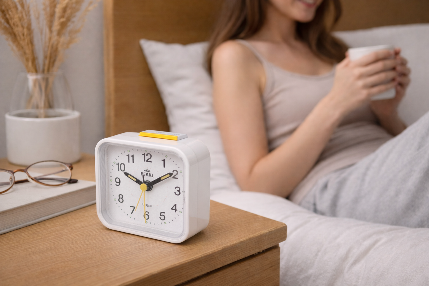 Glevato | Silent & Peaceful Alarm Clock – Non-Ticking, Gentle Wake-Up Light, Snooze Function