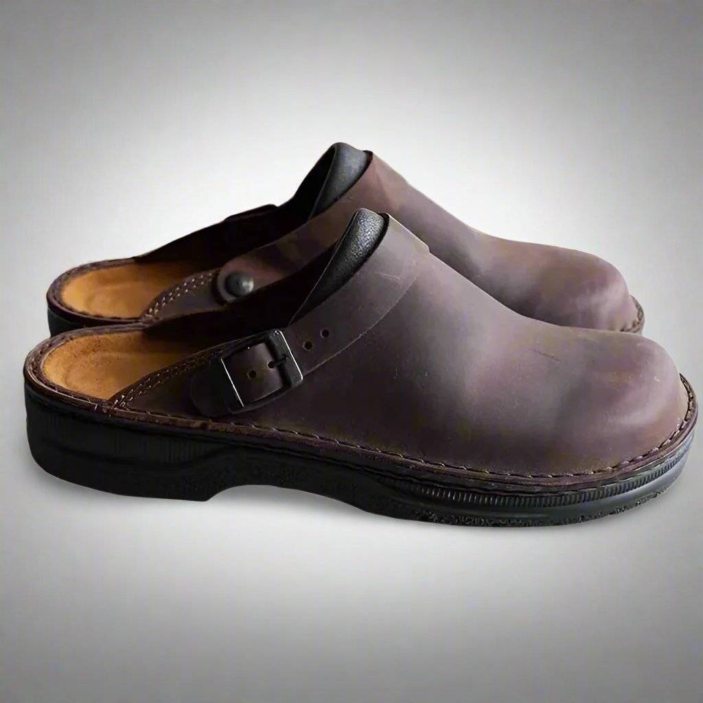 Glevato | Unisex Clogs with Buckle Strap