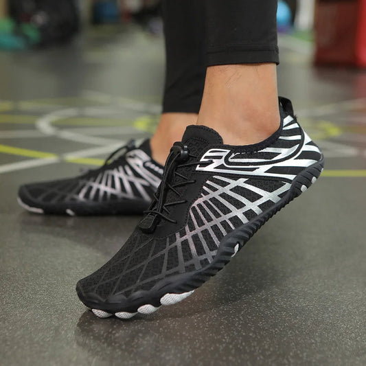 Glevato | Water Shoes with Grid Pattern Detail