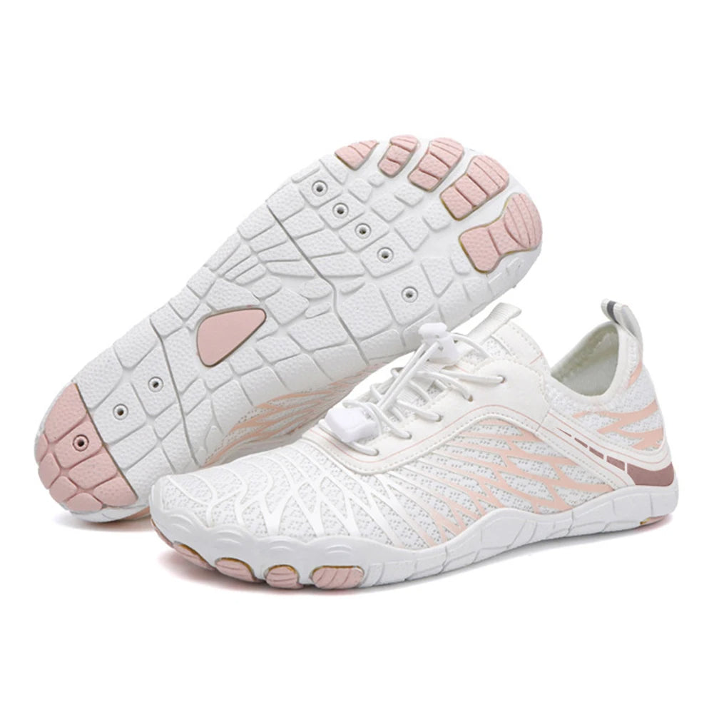 Glevato | Water Shoes with Grid Pattern Detail