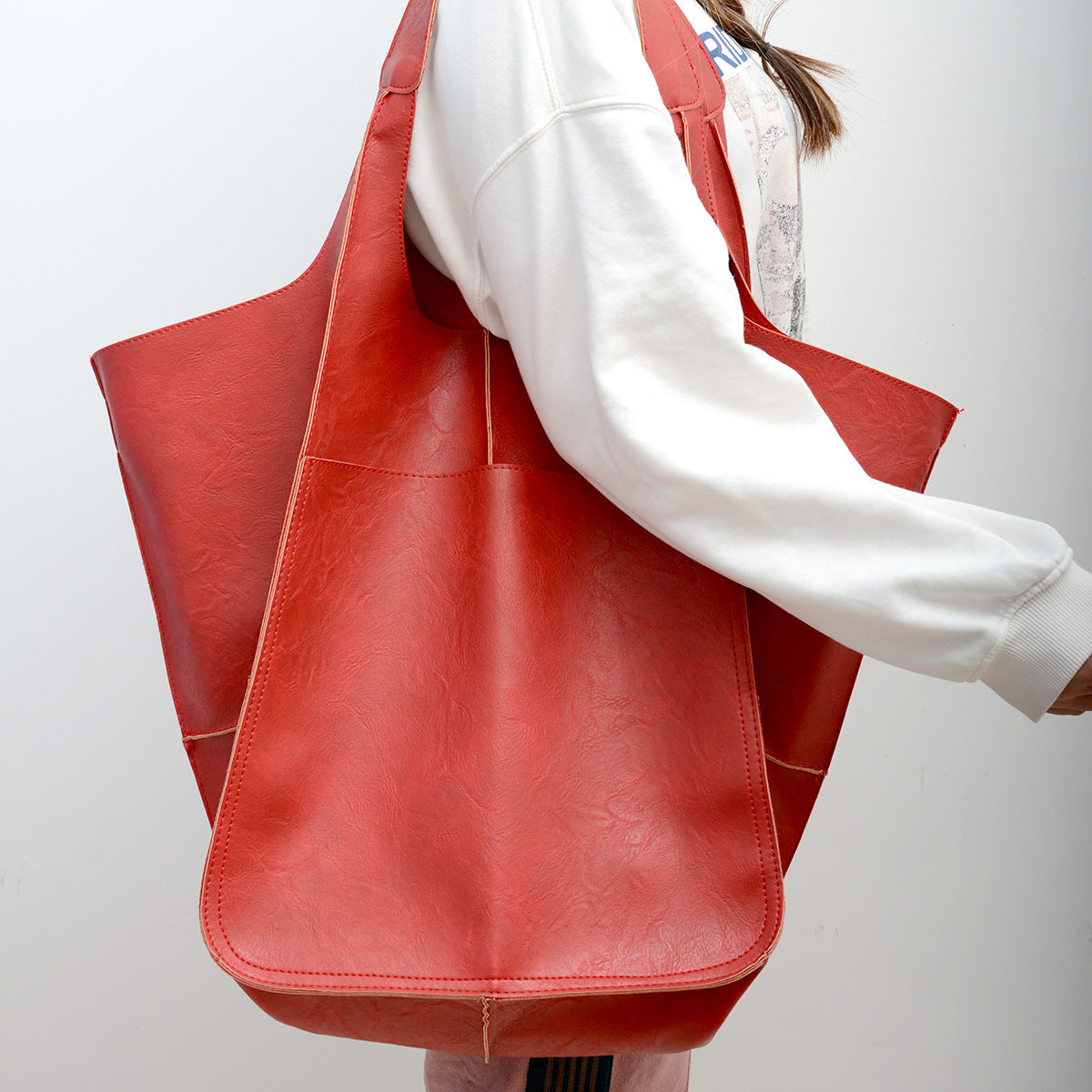 Glevato | Women's Oversized Tote Bag – Soft Hobo Design