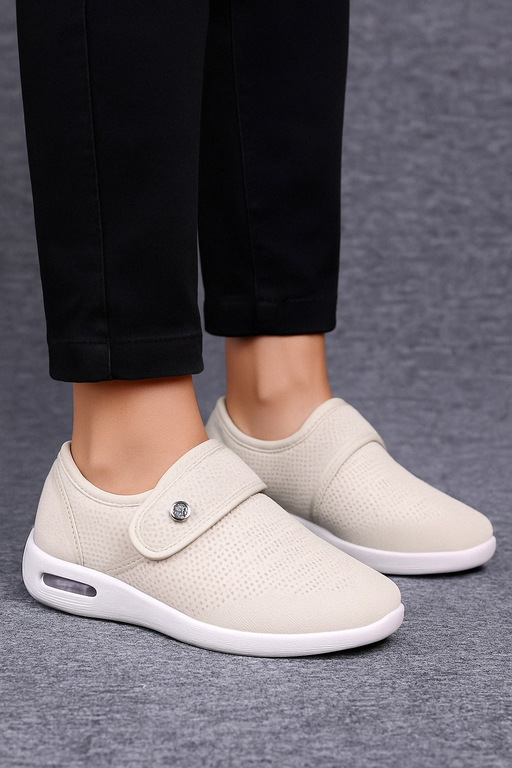 Glevato | Women's Wide Diabetic Comfort Shoes with Hook-and-Loop