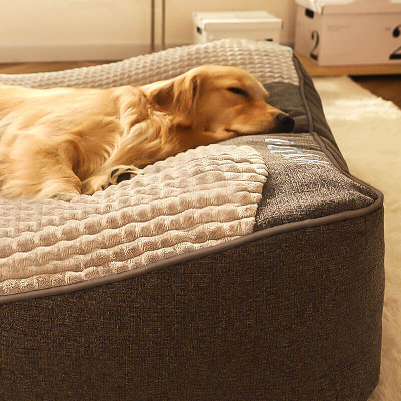 HUGBED – Large scratch-resistant dog bed with orthopedic spinal support