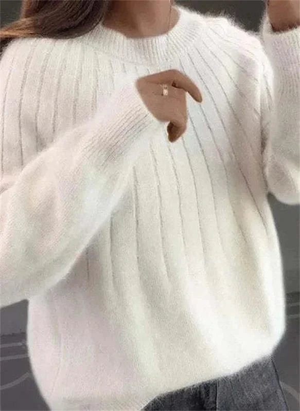 Sweter damski o wełnianym splocie z długim rękawem