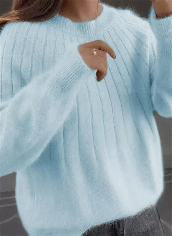 Sweter damski o wełnianym splocie z długim rękawem