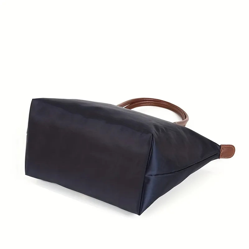 Trendy Women's Handbag - Ideal for Everyday Use and Travel