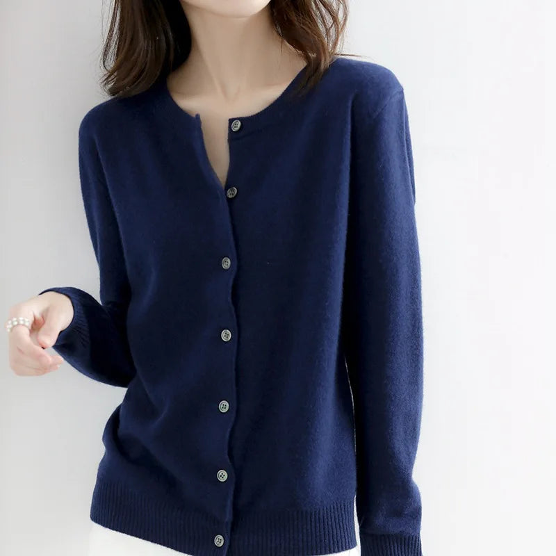 Women's Classic Cardigan | Ideal for Autumn